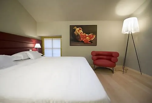 Petronilla - Hotel In Bergamo