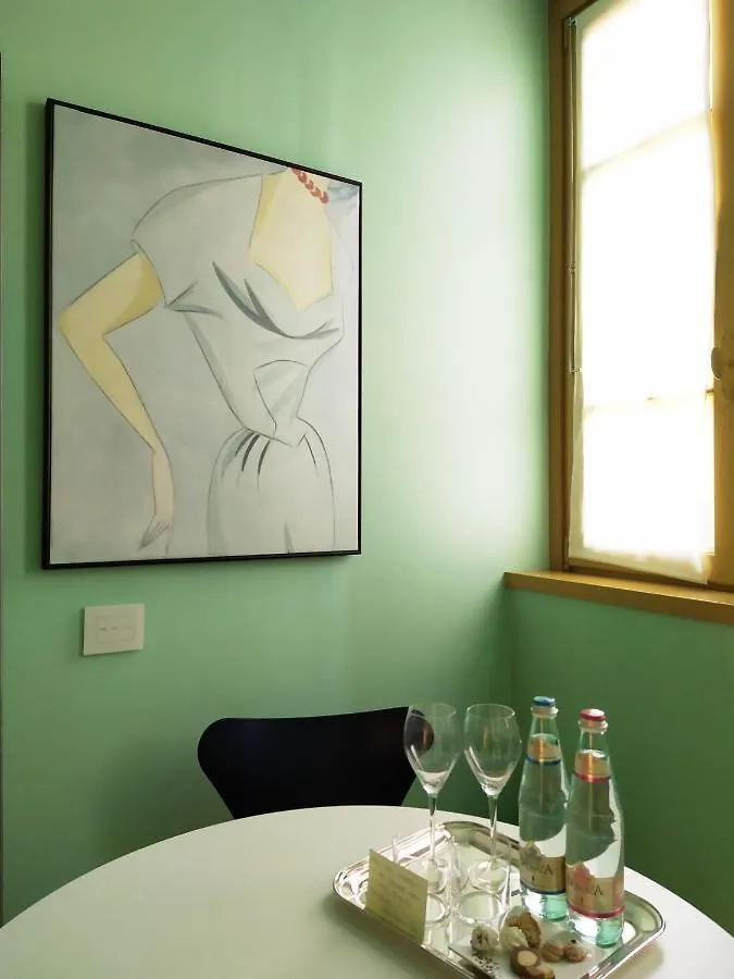 Petronilla - Hotel In Бергамо 4*,